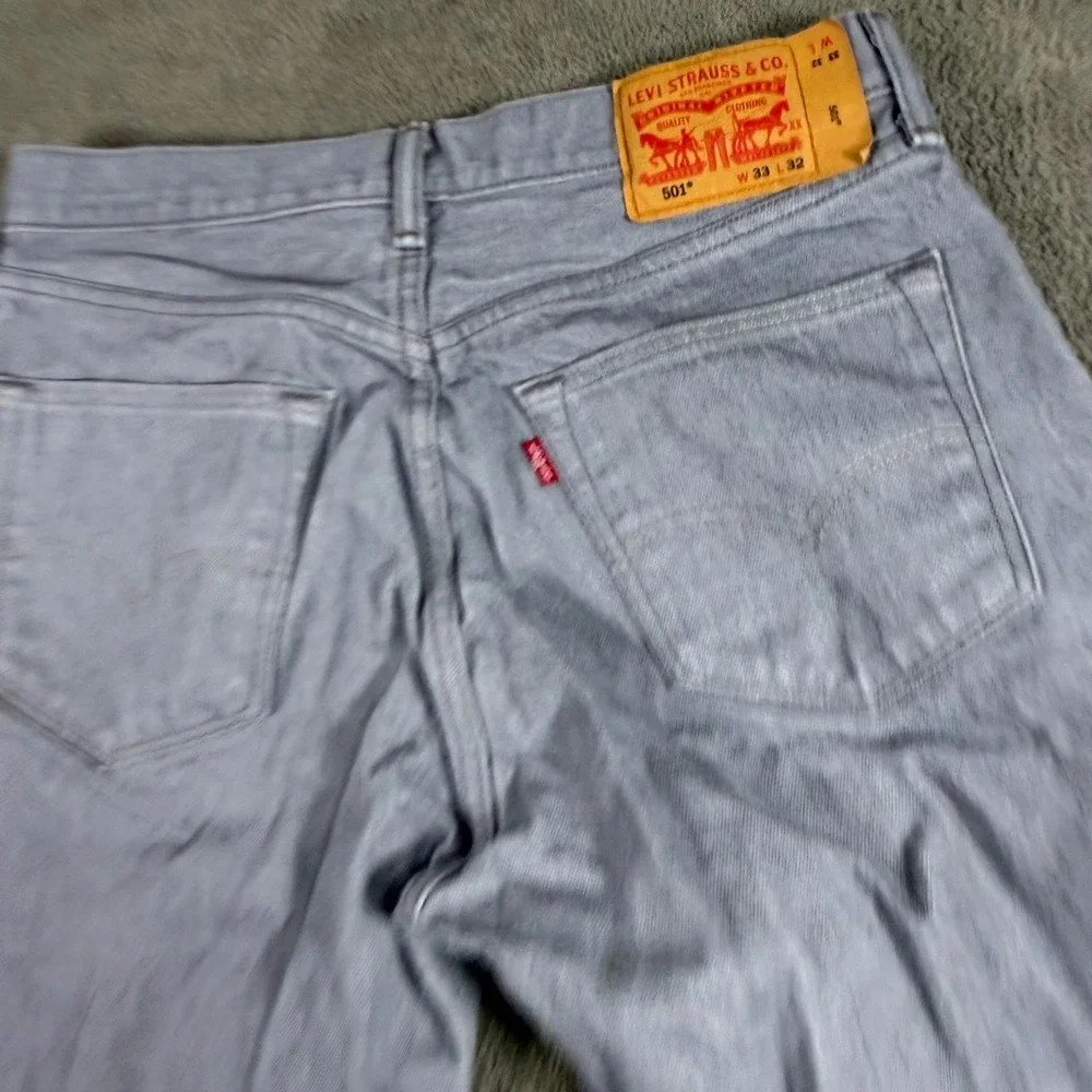 Levis 501 Original Fit Mens Light Grey Straight Leg Button Fly Jeans 33x32